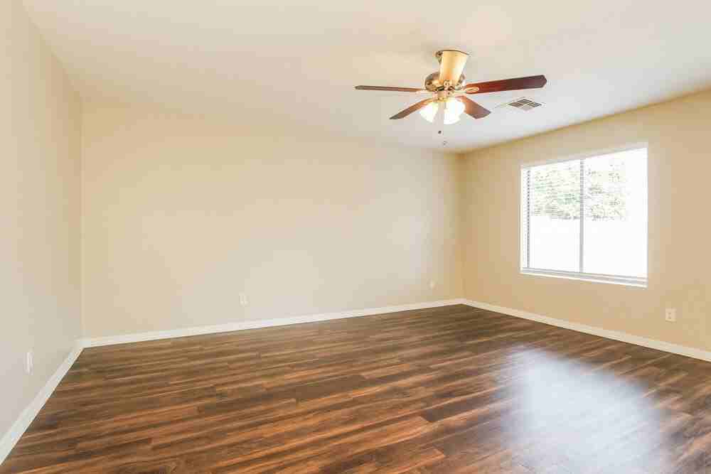 12916 W Lawrence Ct - Photo 4 of 17