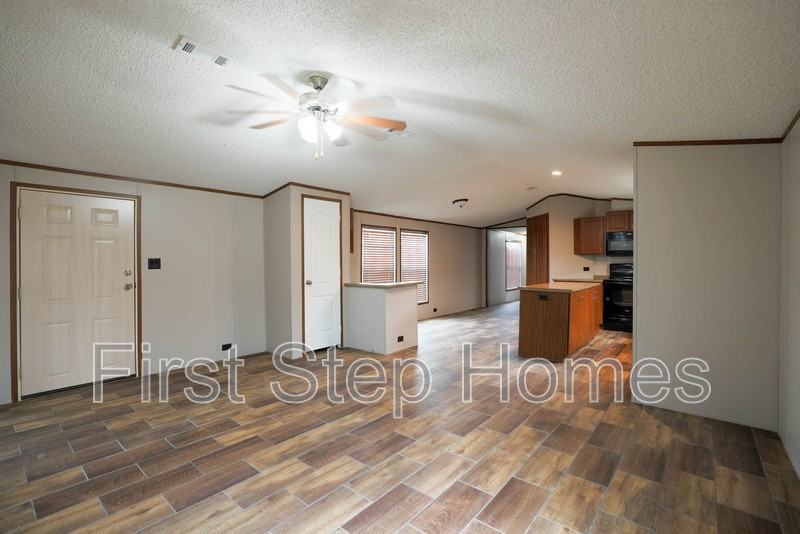 1210 Orizaba - Photo 3 of 22