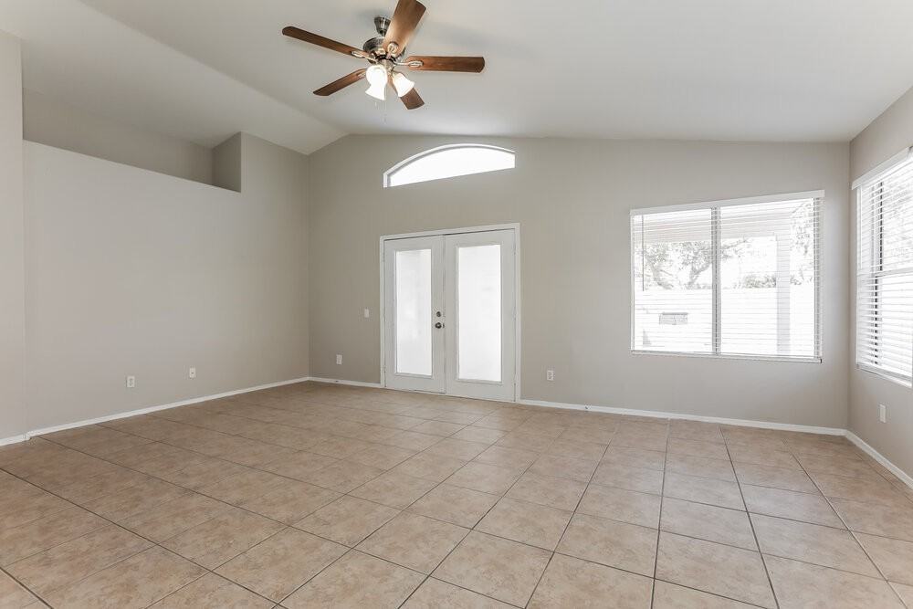 72 N Cholla St - Photo 3 of 16