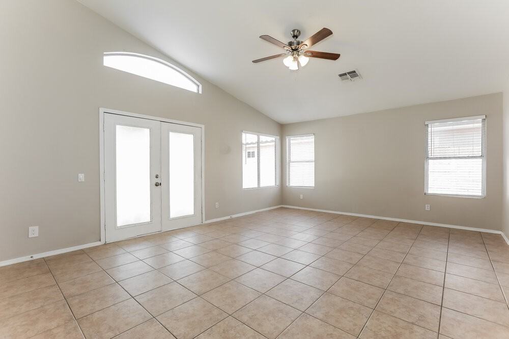 72 N Cholla St - Photo 5 of 16