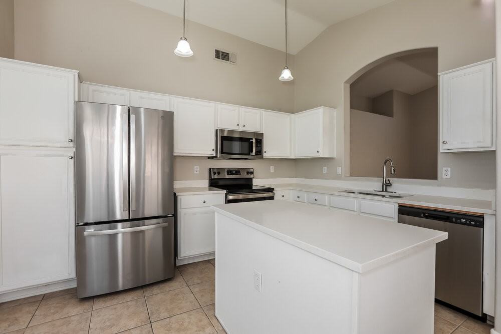 72 N Cholla St - Photo 7 of 16