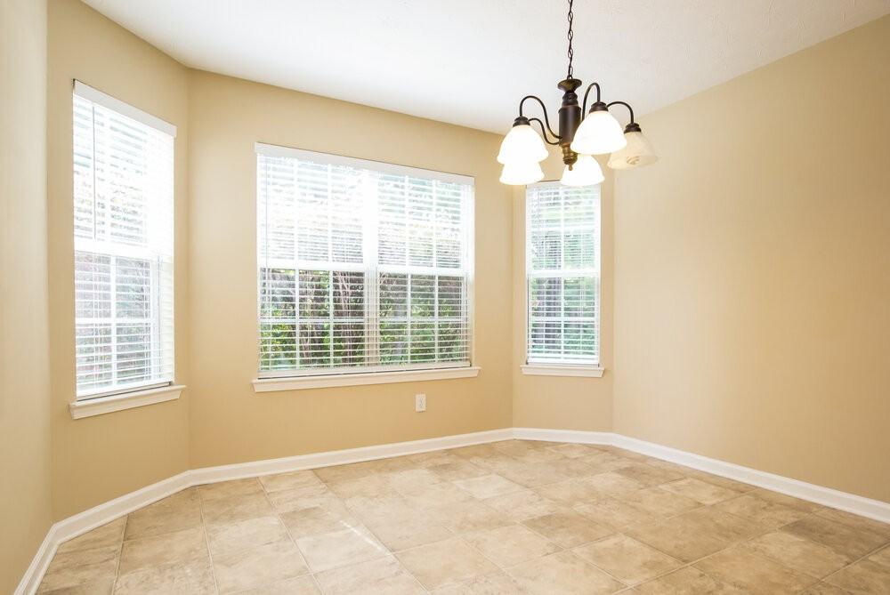 2404 Napa Valley Dr - Photo 5 of 15