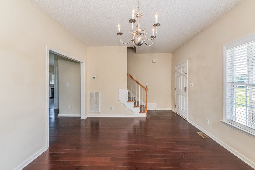 36 Faircloth Ct - Photo 5 of 17