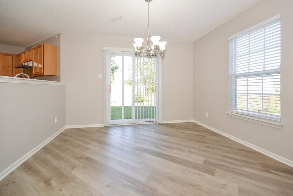10414 Carrington Way - Photo 6 of 22