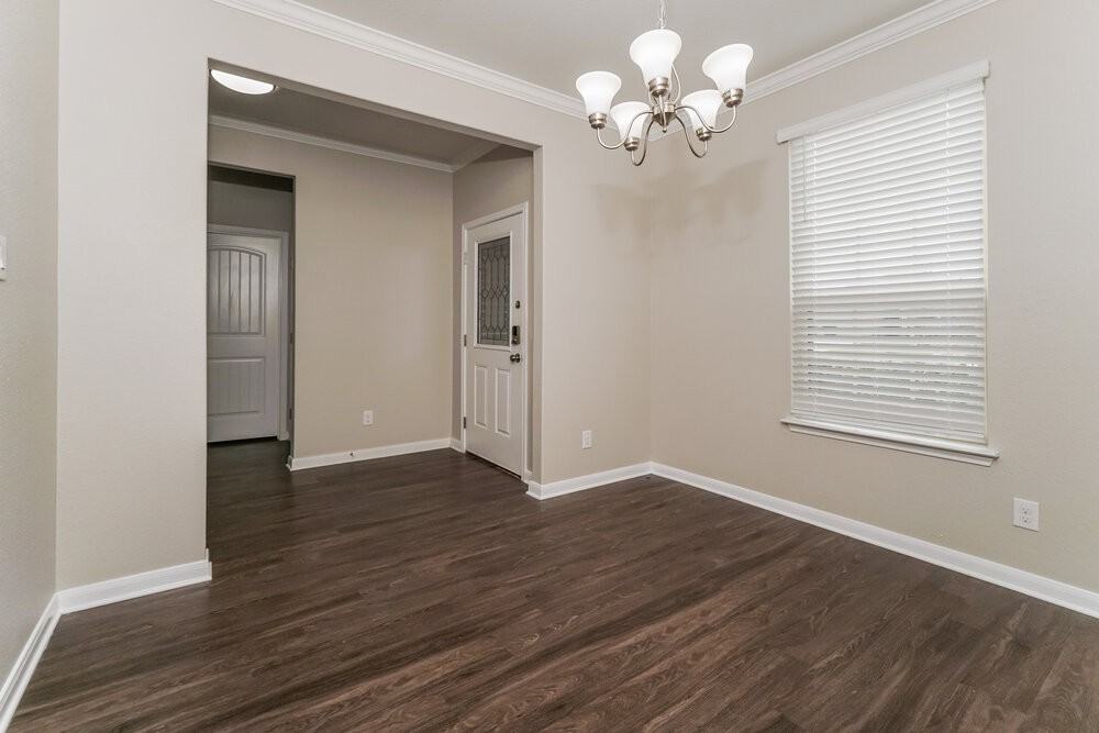 2465 Mccrae - Photo 6 of 17