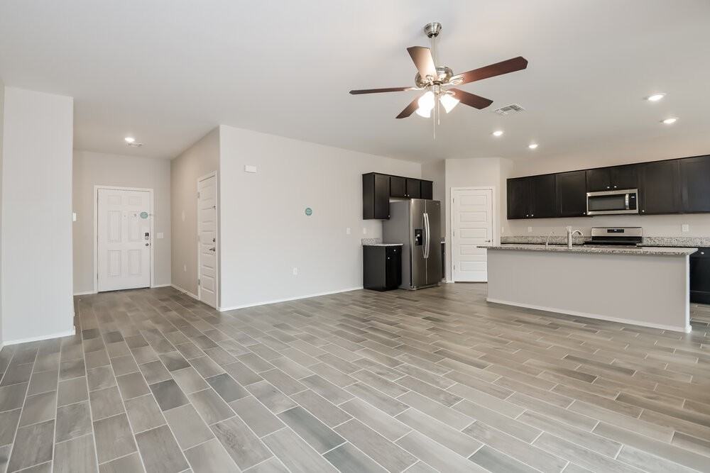 7471 W Calle Aragon - Photo 4 of 16