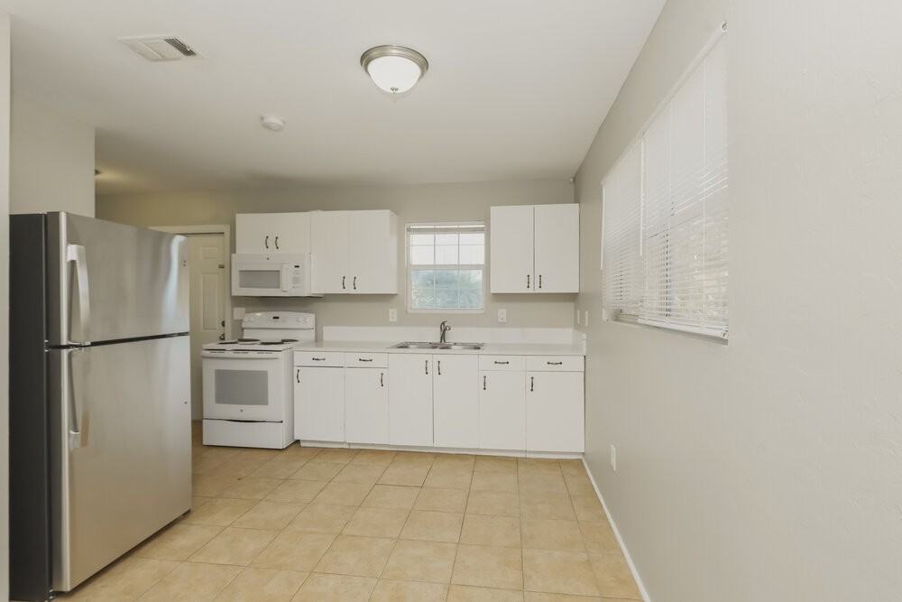 5407 3rd St W - Photo 6 of 16