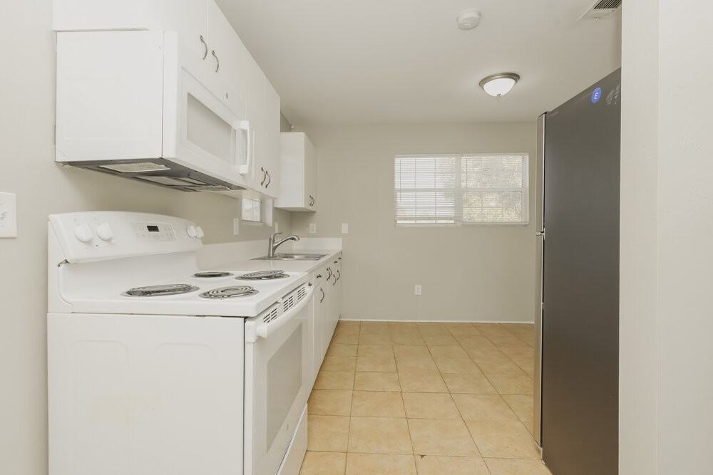 5407 3rd St W - Photo 7 of 16