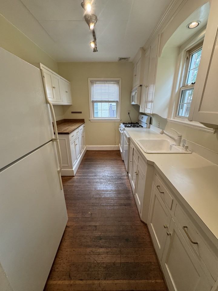 435 N Monroe St #NA - Photo 6 of 18