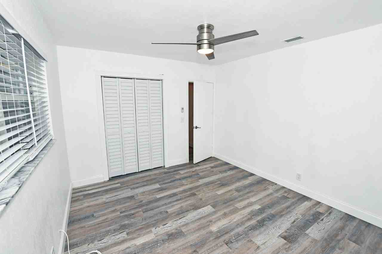 270 Nw 43rd St #FRONT