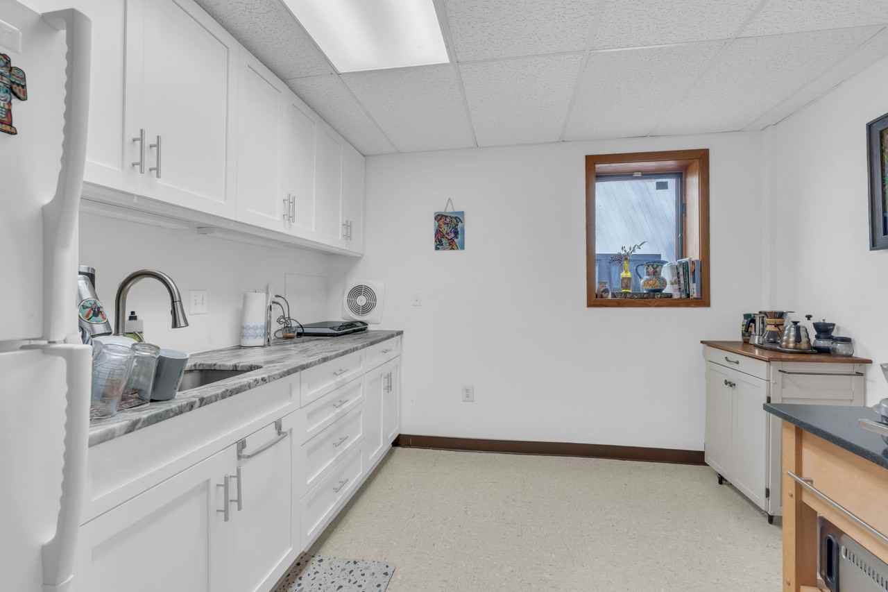2028 Upper Lake Dr #NA - Photo 6 of 9