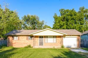 featured image of 501 N Devon Ave