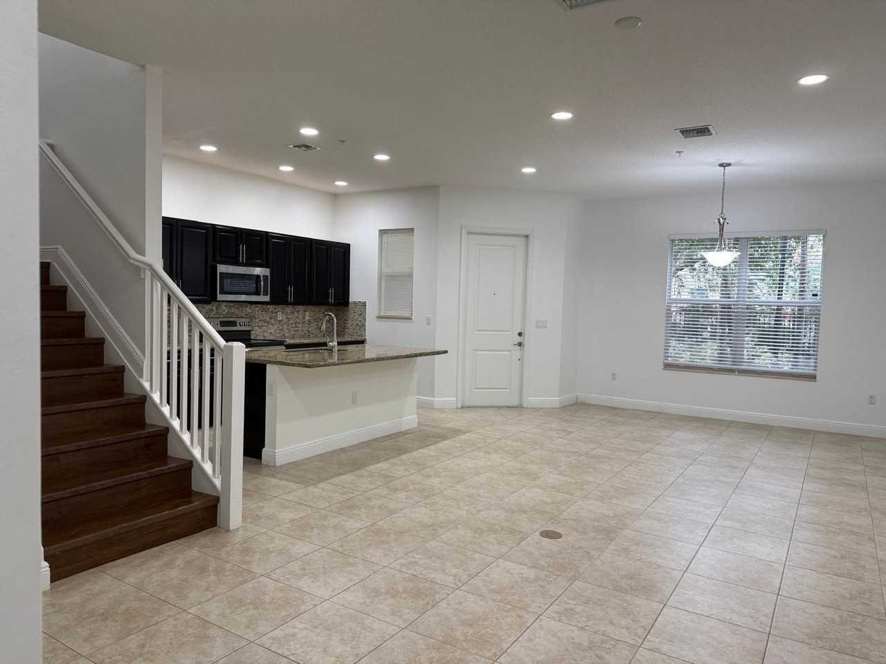 12466 Northwest 17th Court - Photo 4 of 11