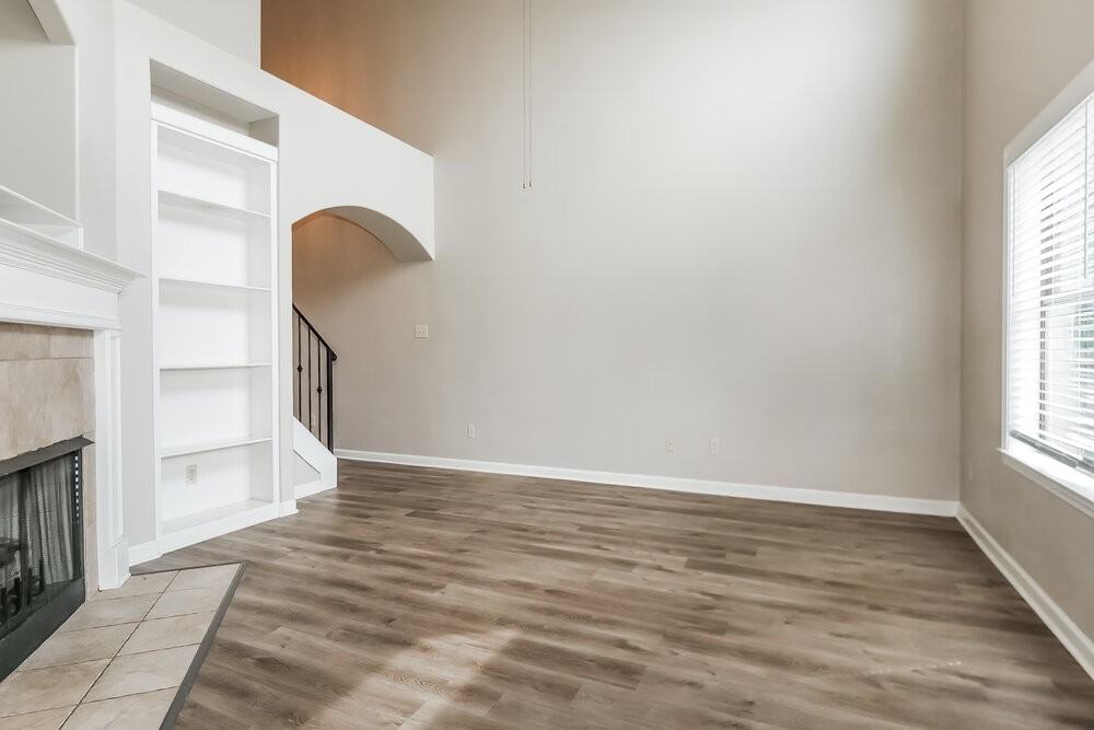 5061 Thornebrook Cv - Photo 5 of 17