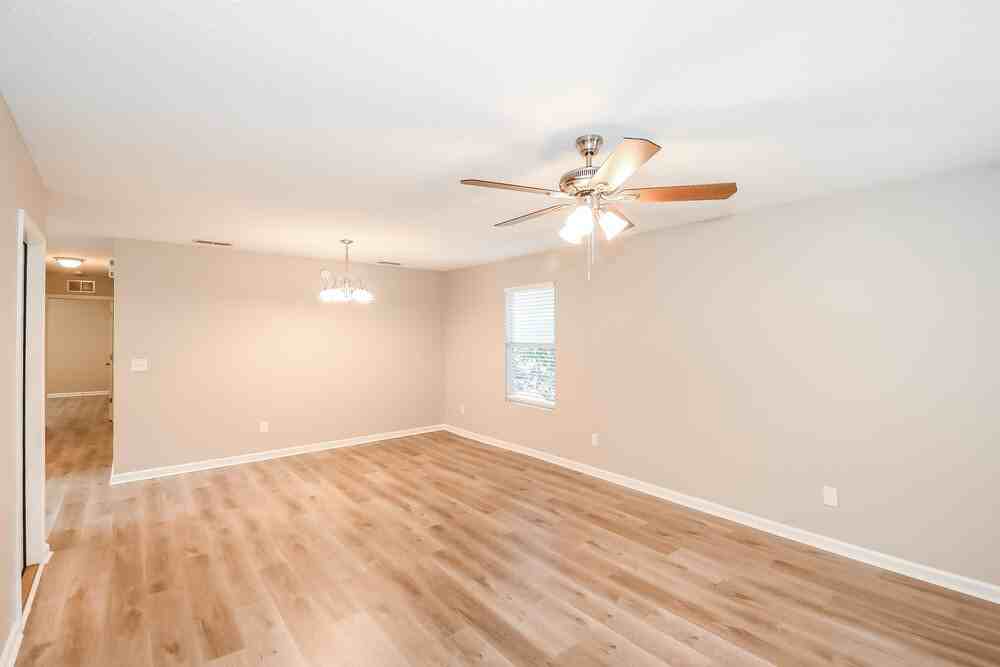 1233 Homard Pl - Photo 4 of 16