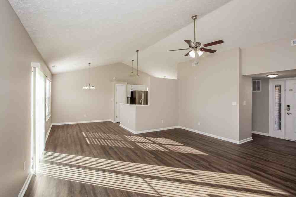 11139 Baywood Ln - Photo 5 of 16
