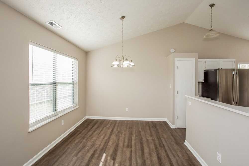 11139 Baywood Ln - Photo 6 of 16