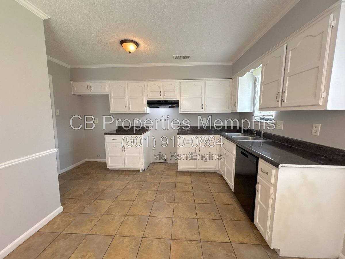 6428 Valleydale Dr - Photo 5 of 10