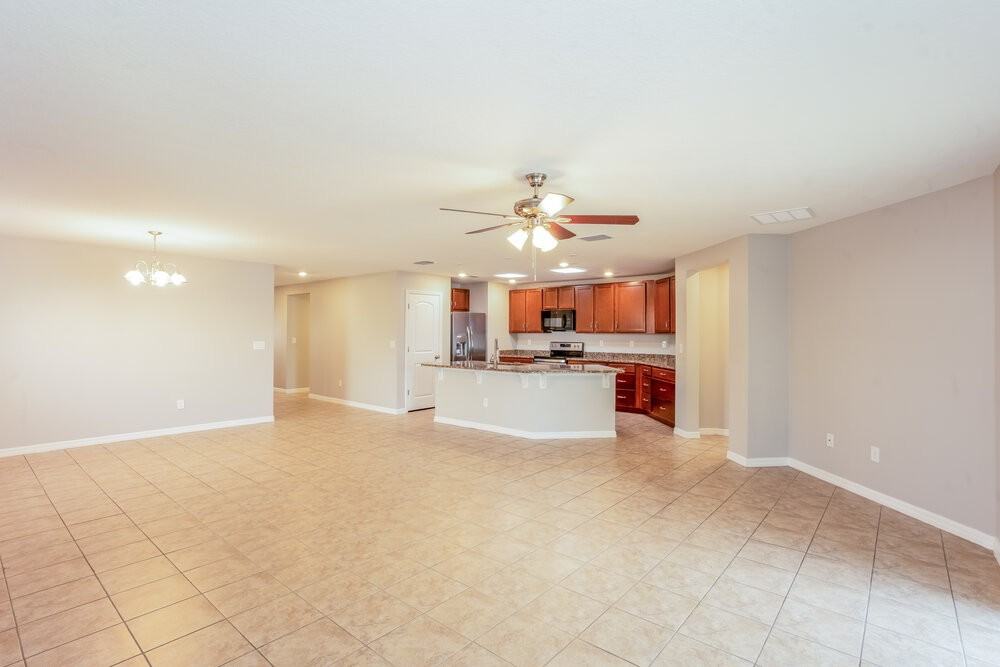9215 Freedom Hill Dr - Photo 4 of 16