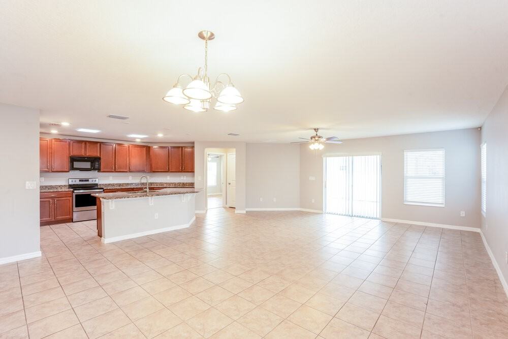 9215 Freedom Hill Dr - Photo 5 of 16