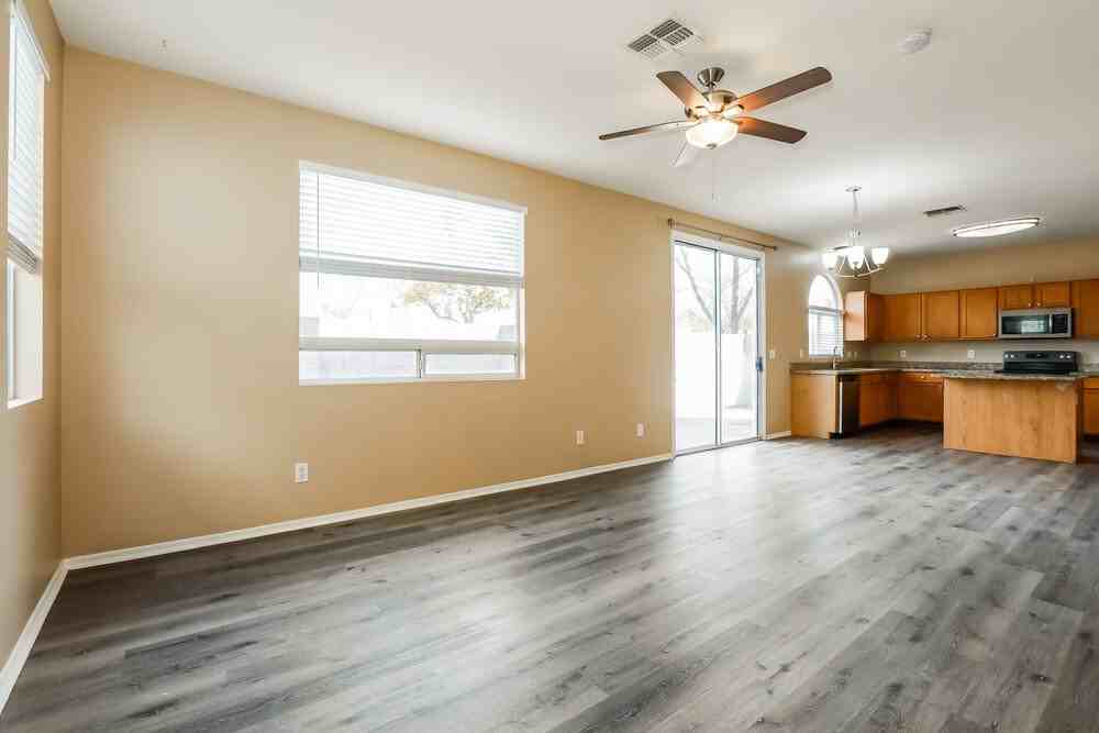 40549 N Brumana St - Photo 4 of 17