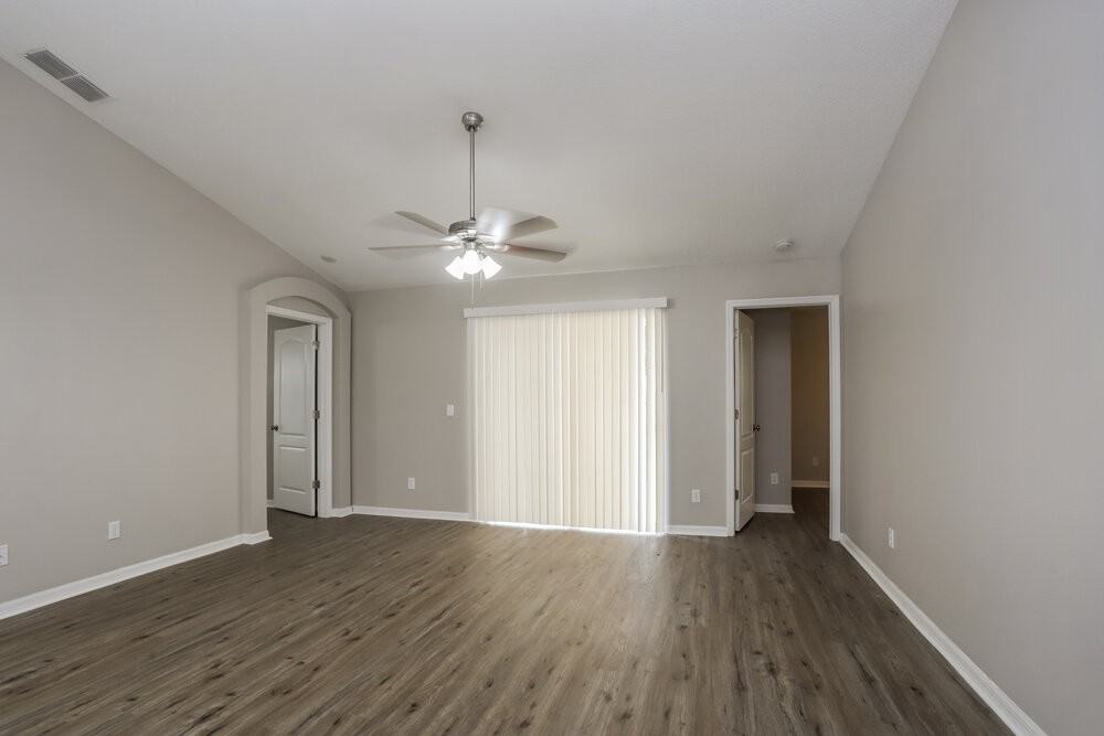 5910 Erhardt Dr - Photo 7 of 16