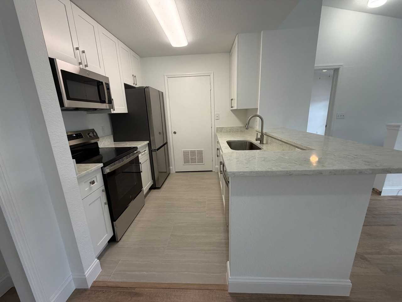 14880 Pleasant Bay Ln #2205 - Photo 3 of 19