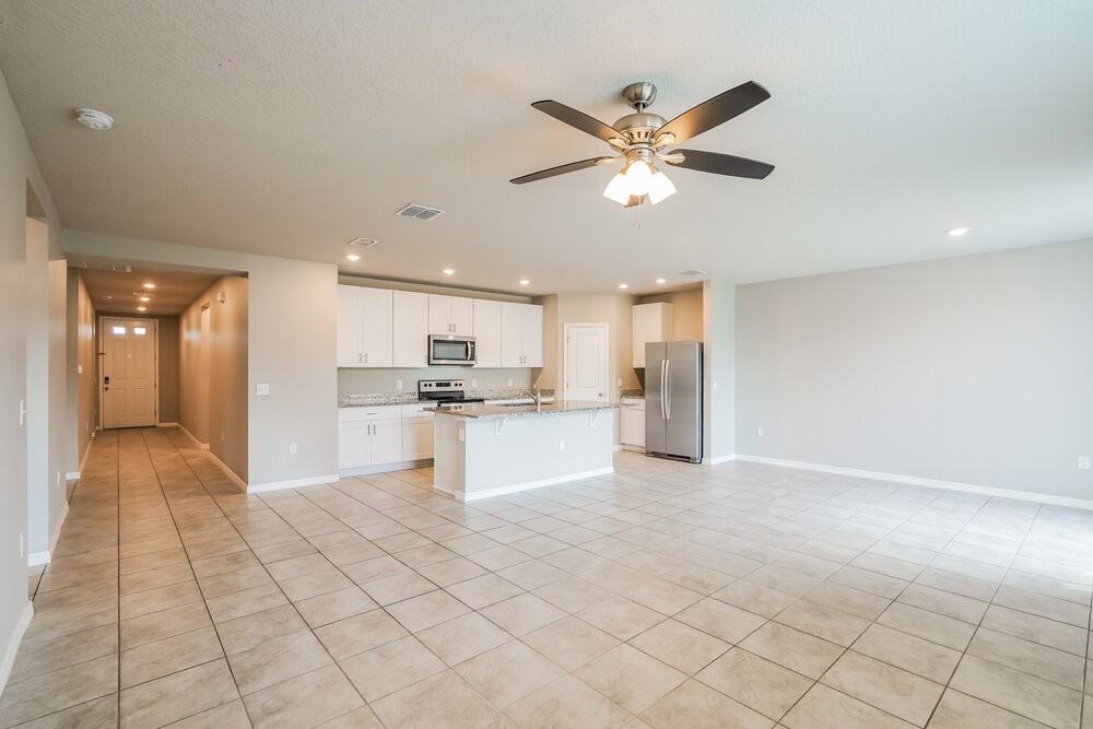 1026 Oak Valley Dr - Photo 3 of 16