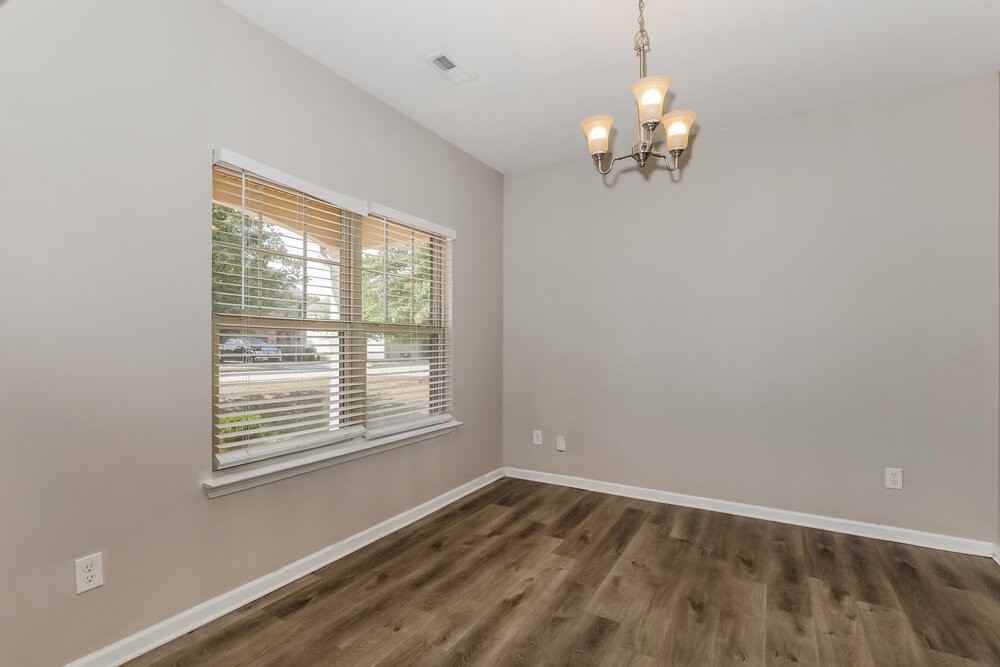 175 Biscayne Ter - Photo 6 of 17
