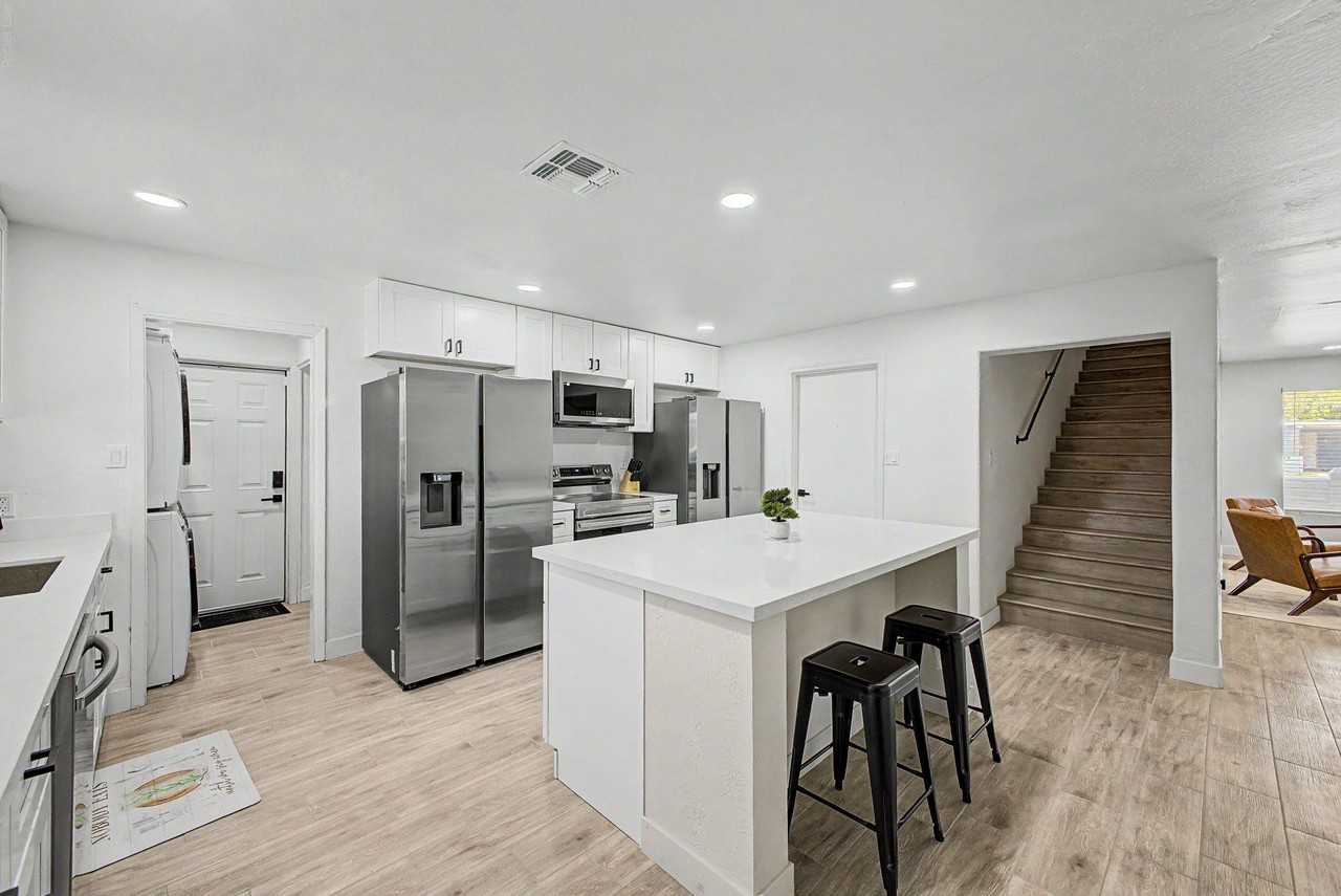 W Alice Ave - Photo 6 of 39