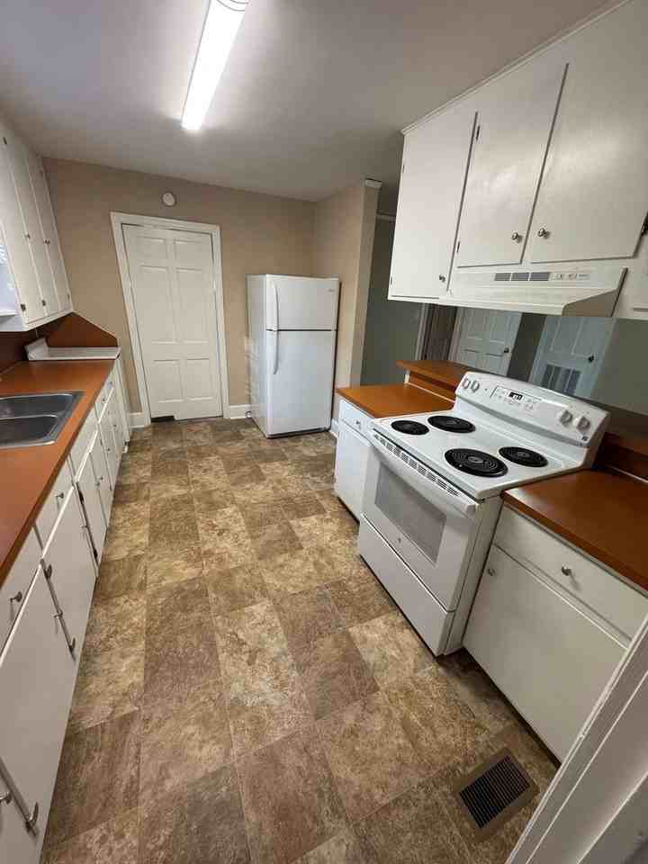 3016 Hilton Rd - Photo 4 of 14