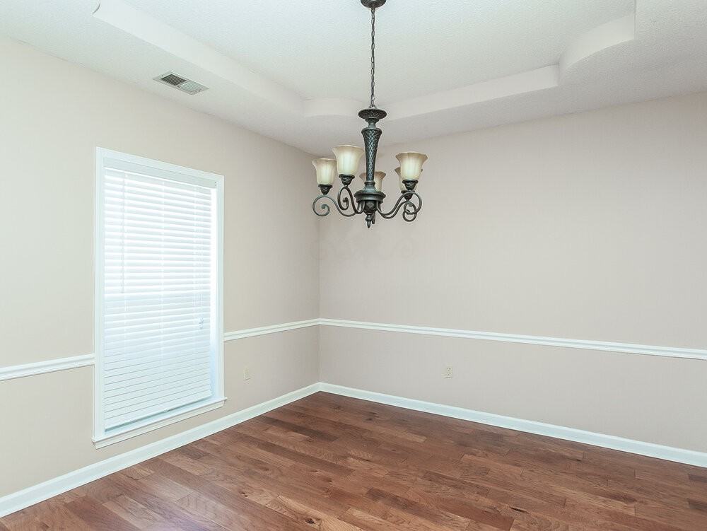 8693 Bell Ridge Dr - Photo 3 of 13
