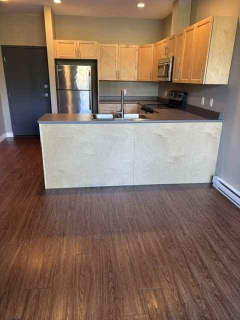 680 2nd Ave - Photo 2 of 13