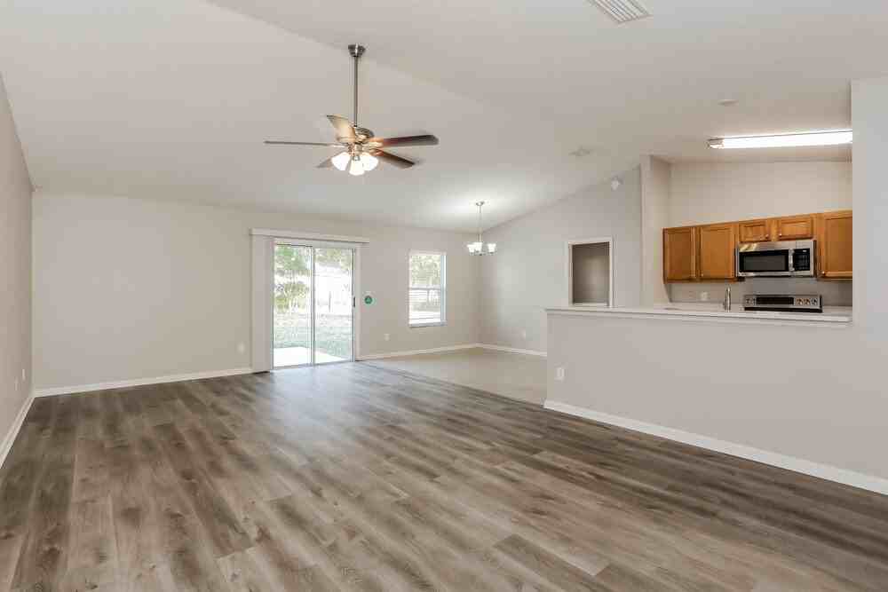 11305 Silver Key Dr - Photo 4 of 16