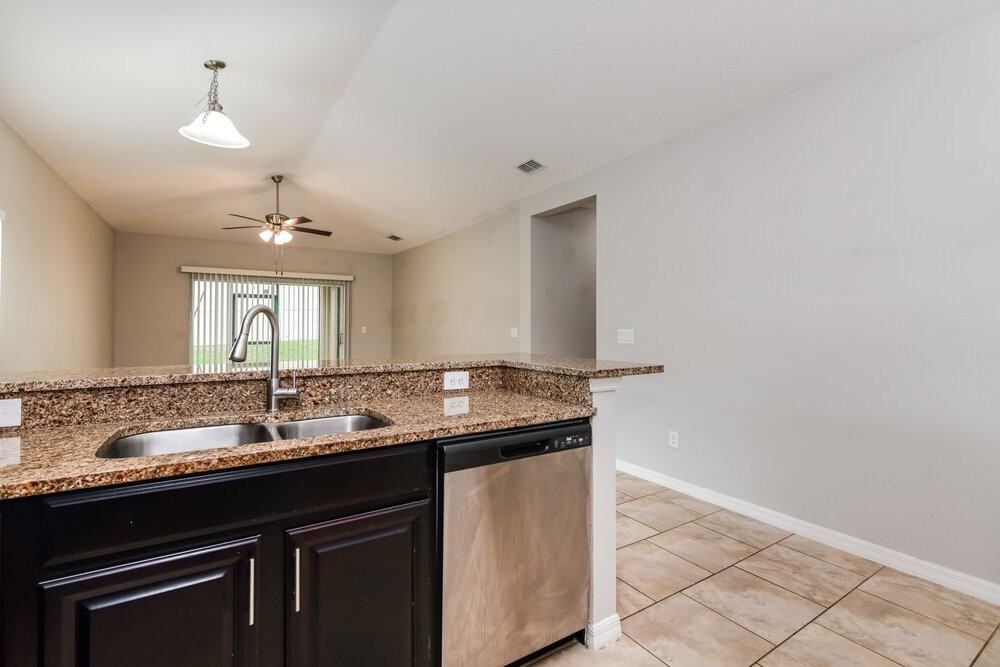 346 Vitoria Rd - Photo 6 of 16