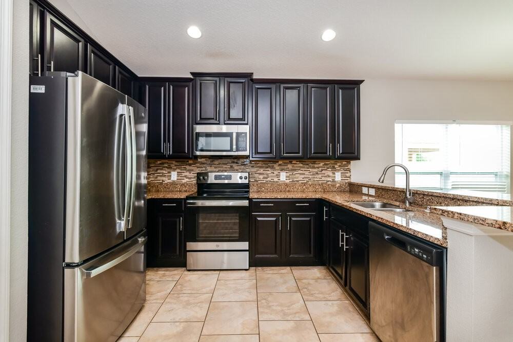 346 Vitoria Rd - Photo 7 of 16