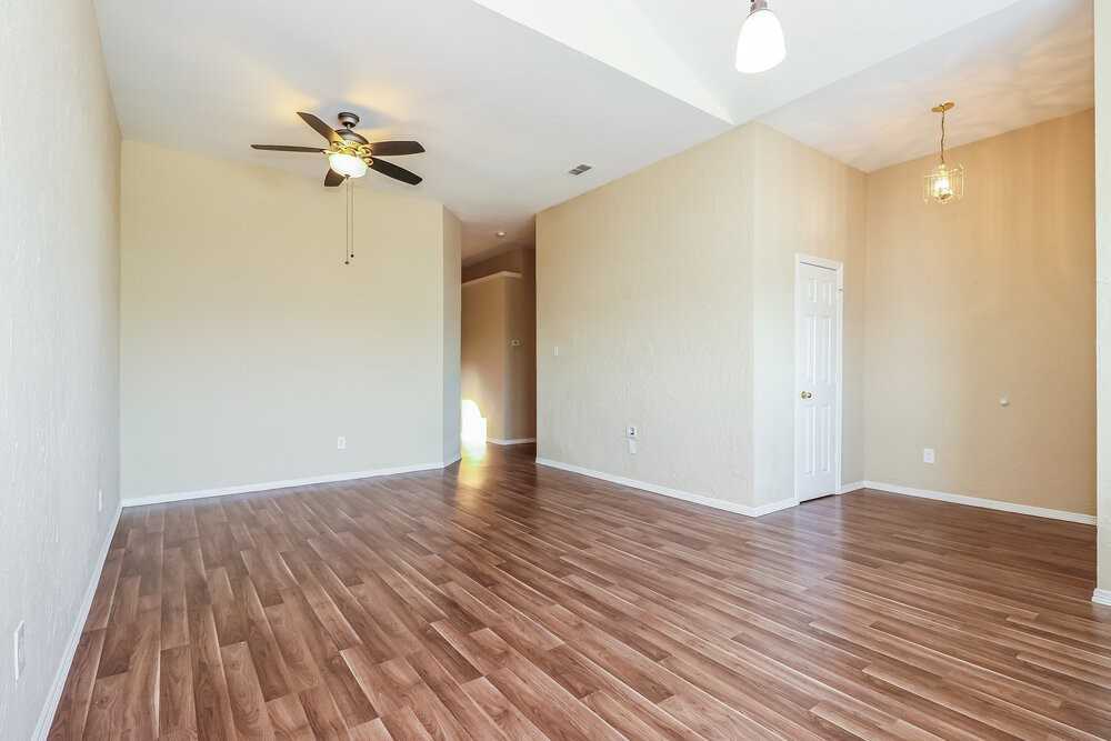 7732 Stonebank Ct - Photo 5 of 15
