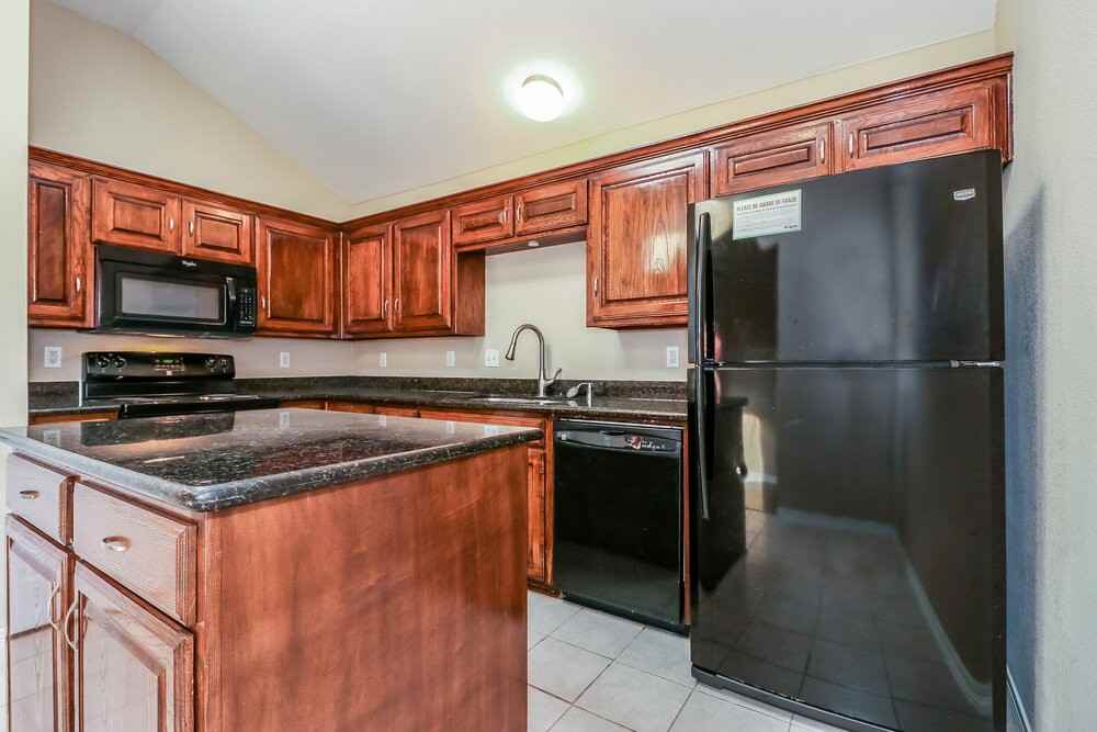 7732 Stonebank Ct - Photo 7 of 15