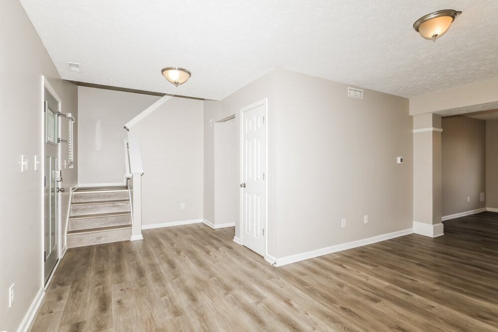476 Southern Pines Dr - Photo 4 of 17