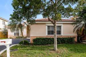 featured image of 4792 Nw 5th Pl