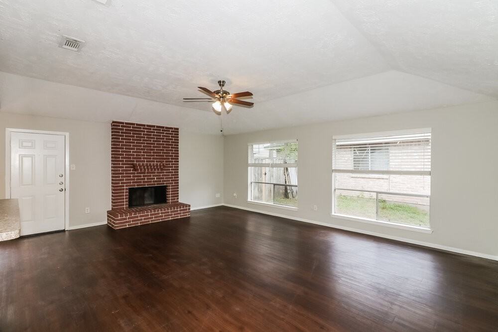 20015 Bishops Gate Ln - Photo 4 of 16
