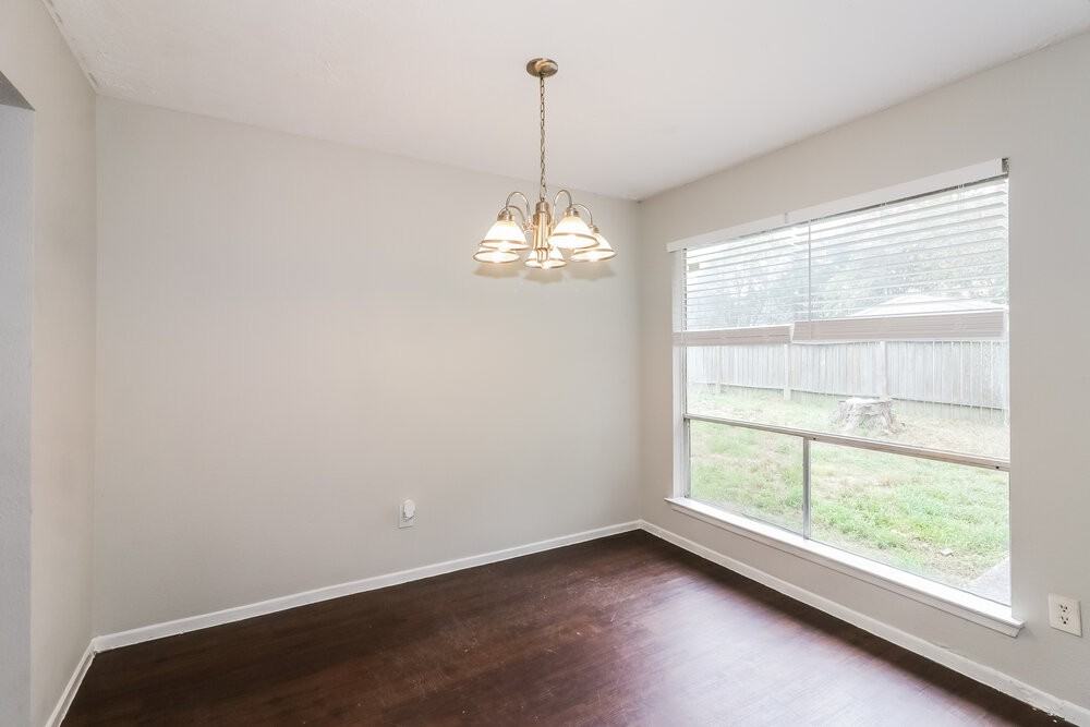20015 Bishops Gate Ln - Photo 5 of 16