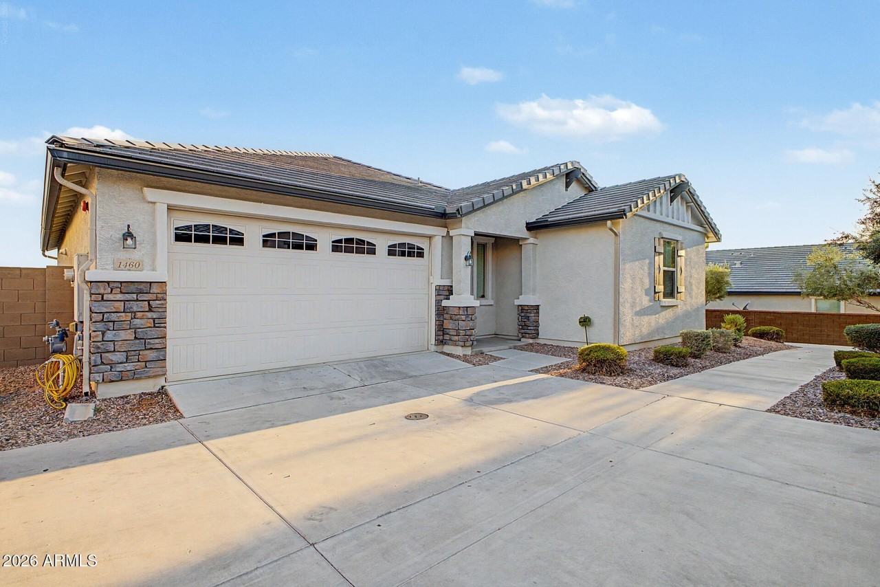 1460 N Banning - Photo 2 of 27