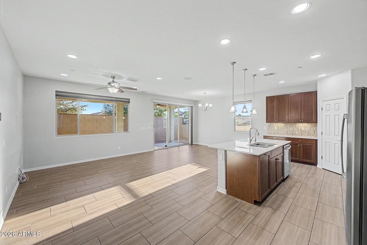 1460 N Banning - Photo 6 of 27