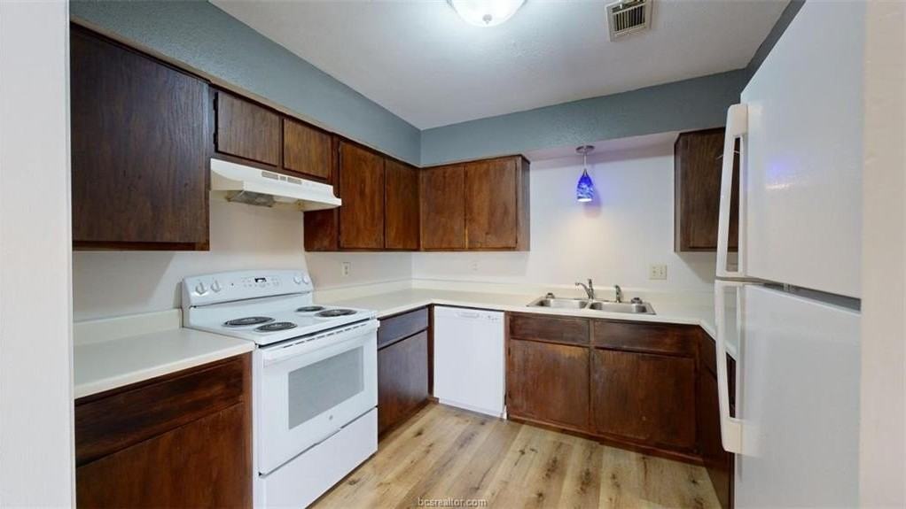 2807 Longmire Dr #C - Photo 7 of 24