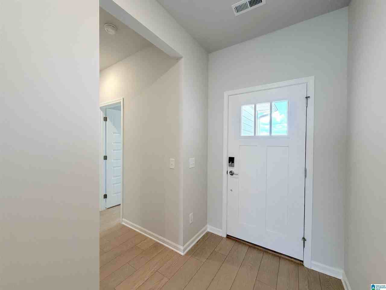 234 Granby Ln - Photo 4 of 42