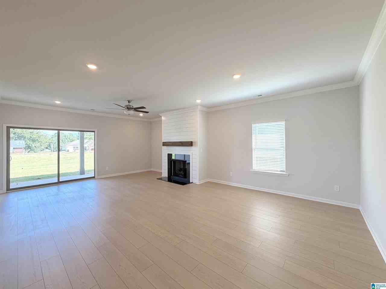 234 Granby Ln - Photo 6 of 42