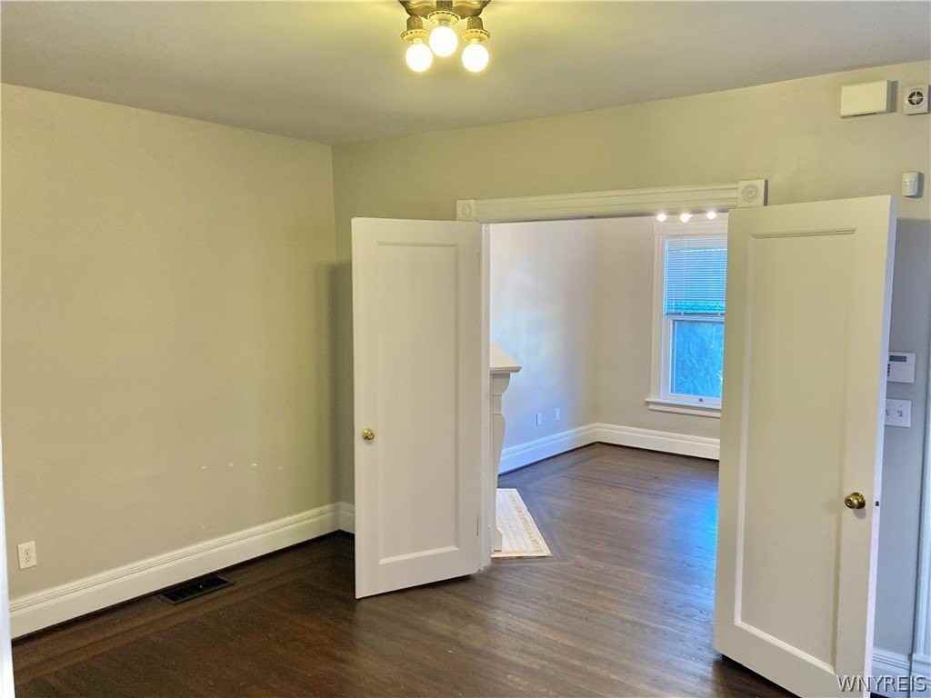 62 Trinity Pl - Photo 3 of 13