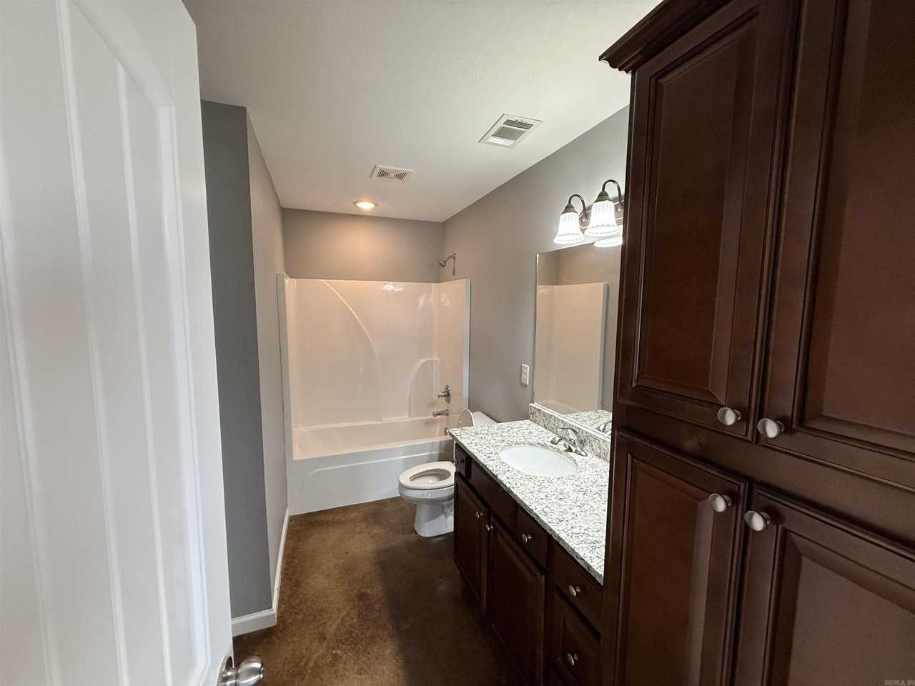 125 Hayes St - Photo 5 of 8