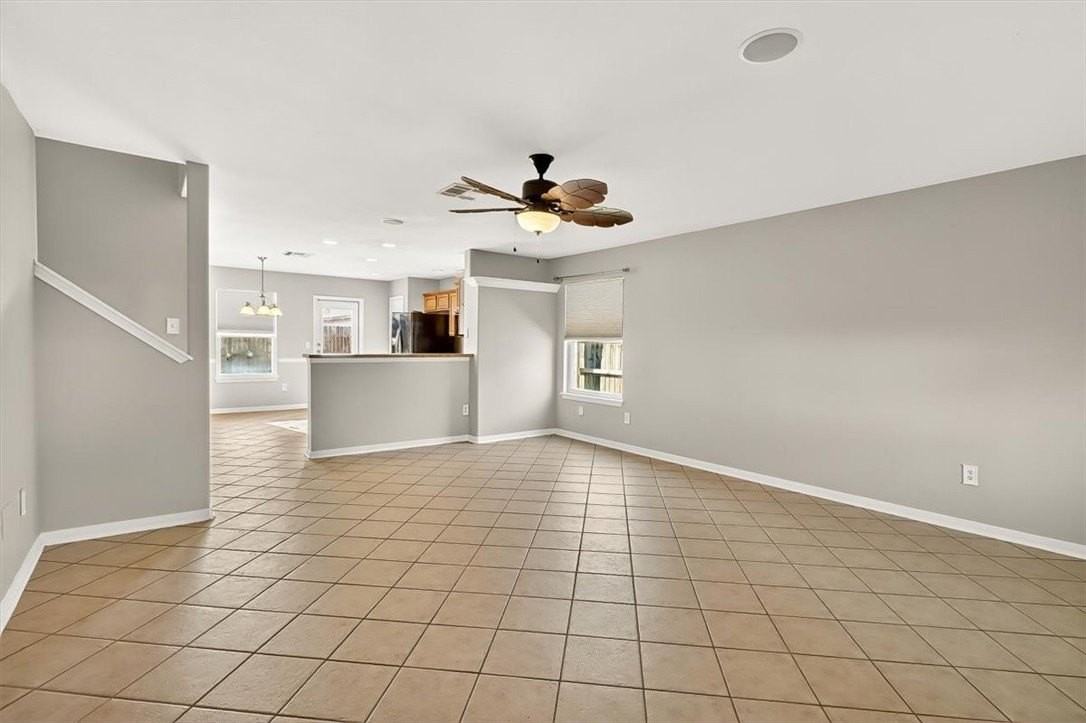 2110 Encino Dr - Photo 5 of 40